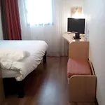 ホテル Ibis Quentin Basilique サン・クエンティン