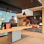 Ibis Quentin Basilique Hotel 3*