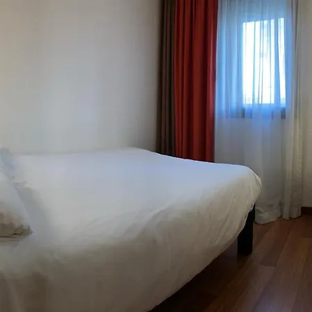 Hotel Ibis Quentin Basilique 3*