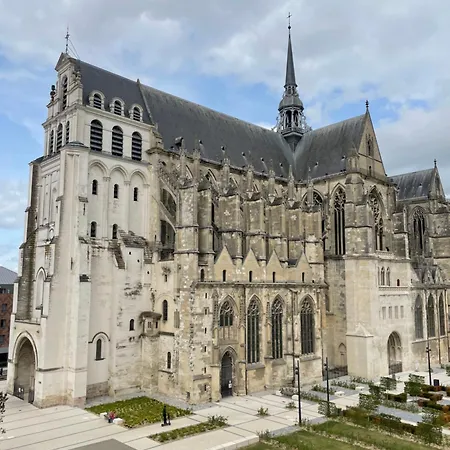 Hotel Ibis Quentin Basilique 3*