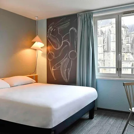 Hotel Ibis Quentin Basilique Saint-Quentin (Aisne)