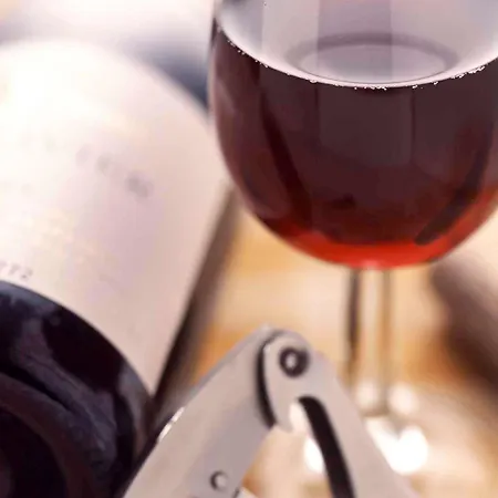 Hotel Ibis Quentin Basilique