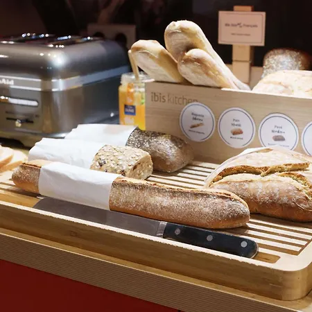 Hotel Ibis Quentin Centre Basilique 3*