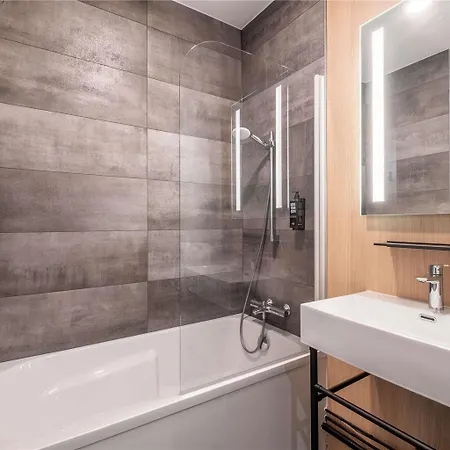 Ibis Quentin Centre Basilique 3*