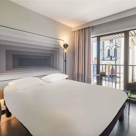 Ibis Quentin Centre Basilique 3*