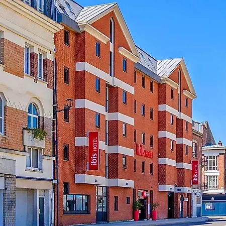 Ibis Quentin Centre Basilique ホテル 3*