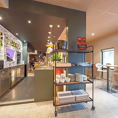 ホテル Ibis Quentin Centre Basilique 3*