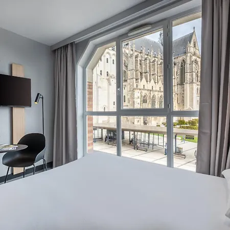 Ibis Quentin Basilique 3*