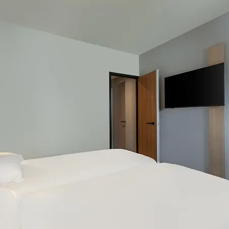 Hotel Ibis Quentin Basilique Saint-Quentin (Aisne)