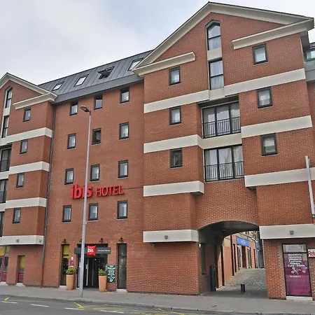 Hotel Ibis Quentin Basilique Saint-Quentin (Aisne)
