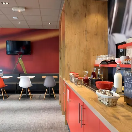 Ibis Quentin Centre Basilique 3*