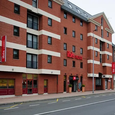 Ibis Quentin Centre Basilique 3*