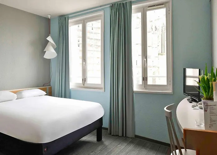 Hotel Ibis Quentin Basilique 3*