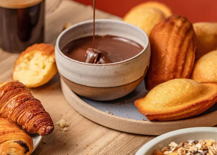 Ibis Quentin Basilique Hotel