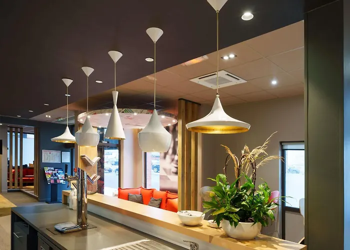 Hotel Ibis Quentin Basilique