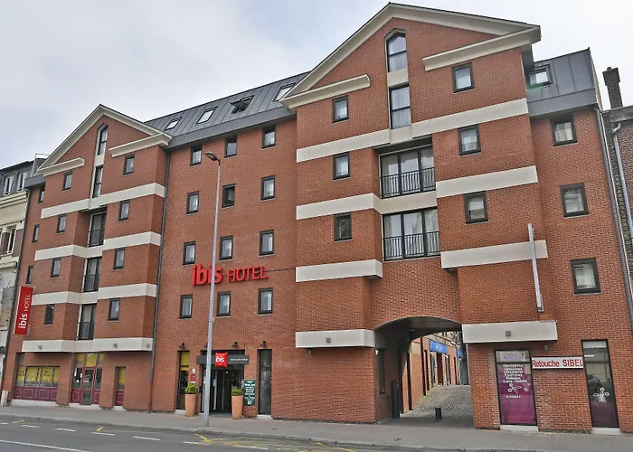 Ibis Quentin Basilique Hotel