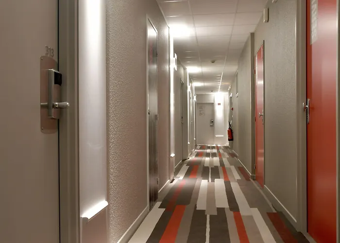 Hotel Ibis Quentin Basilique