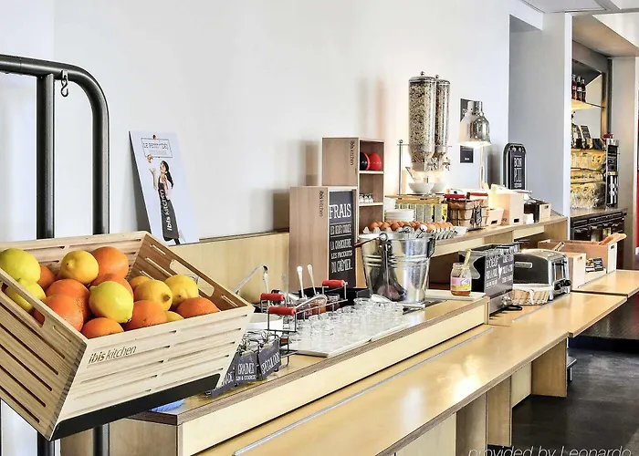 Ibis Quentin Basilique Hotel